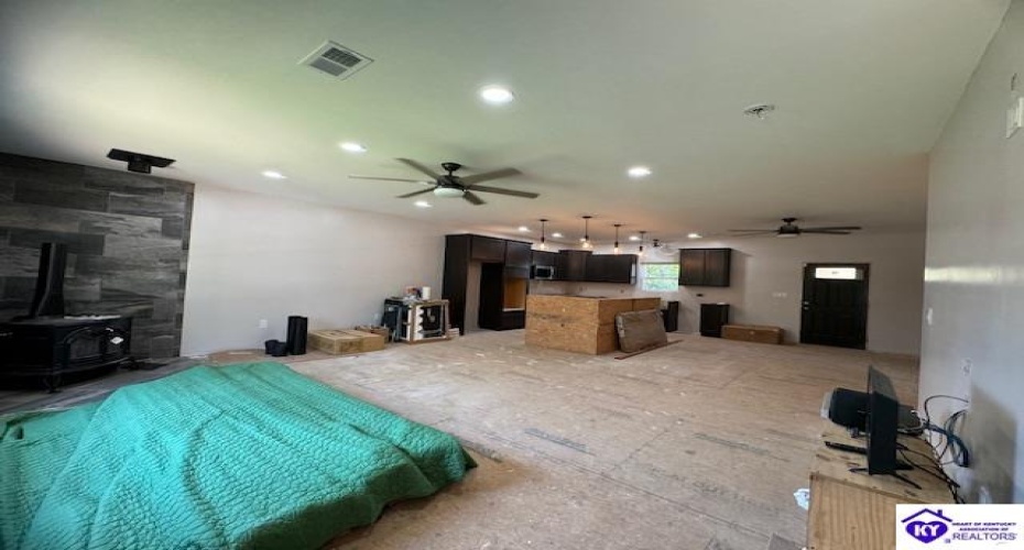 Mills Campsite Lane, Hudson, Kentucky 40145, ,2 BathroomsBathrooms,For Sale,Mills Campsite Lane,HK24003572