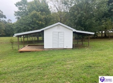 Salem School Rd, Rineyville, Kentucky 40162, ,2 BathroomsBathrooms,For Sale,Salem School Rd,HK24003575