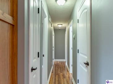 Loretto Drive, Elizabethtown, Kentucky 42701, ,2 BathroomsBathrooms,For Sale,Loretto Drive,HK24003576 Loretto Drive, Elizabethtown, Kentucky 42701, ,2 BathroomsBathrooms,For Sale,Loretto Drive,HK24003576