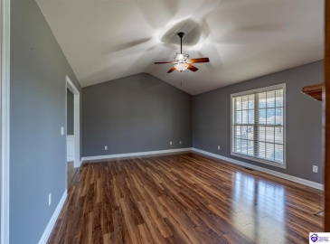 Loretto Drive, Elizabethtown, Kentucky 42701, ,2 BathroomsBathrooms,For Sale,Loretto Drive,HK24003576 Loretto Drive, Elizabethtown, Kentucky 42701, ,2 BathroomsBathrooms,For Sale,Loretto Drive,HK24003576