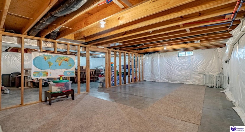 Loretto Drive, Elizabethtown, Kentucky 42701, ,2 BathroomsBathrooms,For Sale,Loretto Drive,HK24003576