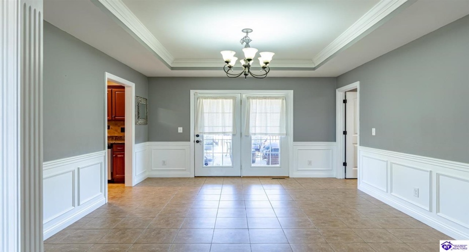 Loretto Drive, Elizabethtown, Kentucky 42701, ,2 BathroomsBathrooms,For Sale,Loretto Drive,HK24003576