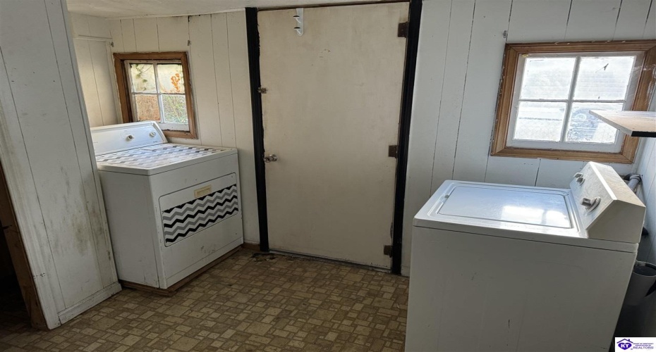 Murray Avenue, Cloverport, Kentucky 40111, ,1 BathroomBathrooms,For Sale,Murray Avenue,HK24003599 Murray Avenue, Cloverport, Kentucky 40111, ,1 BathroomBathrooms,For Sale,Murray Avenue,HK24003599