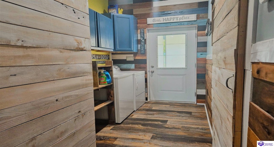 Riverview Drive, Jamestown, Kentucky 42629, ,2 BathroomsBathrooms,For Sale,Riverview Drive,HK24003602