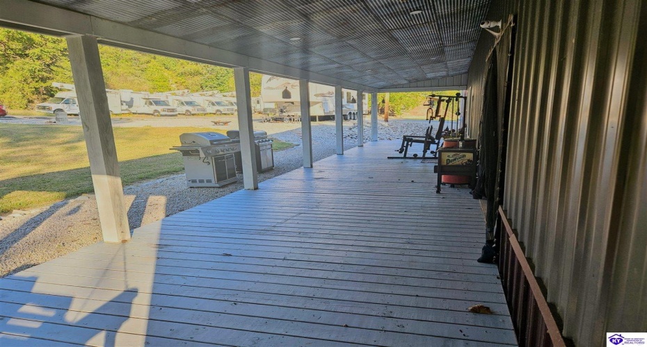 Riverview Drive, Jamestown, Kentucky 42629, ,2 BathroomsBathrooms,For Sale,Riverview Drive,HK24003602