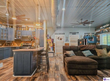 Riverview Drive, Jamestown, Kentucky 42629, ,2 BathroomsBathrooms,For Sale,Riverview Drive,HK24003602 Riverview Drive, Jamestown, Kentucky 42629, ,2 BathroomsBathrooms,For Sale,Riverview Drive,HK24003602