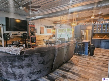 Riverview Drive, Jamestown, Kentucky 42629, ,2 BathroomsBathrooms,For Sale,Riverview Drive,HK24003602 Riverview Drive, Jamestown, Kentucky 42629, ,2 BathroomsBathrooms,For Sale,Riverview Drive,HK24003602