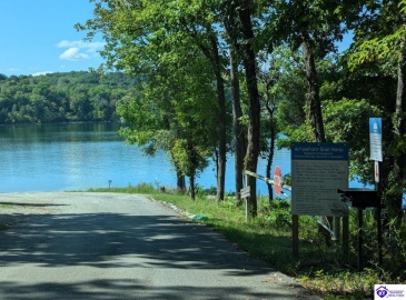 Holley Cave Drive, Mammoth Cave, Kentucky 42259, ,For Sale,Holley Cave Drive,HK24003611 Holley Cave Drive, Mammoth Cave, Kentucky 42259, ,For Sale,Holley Cave Drive,HK24003611