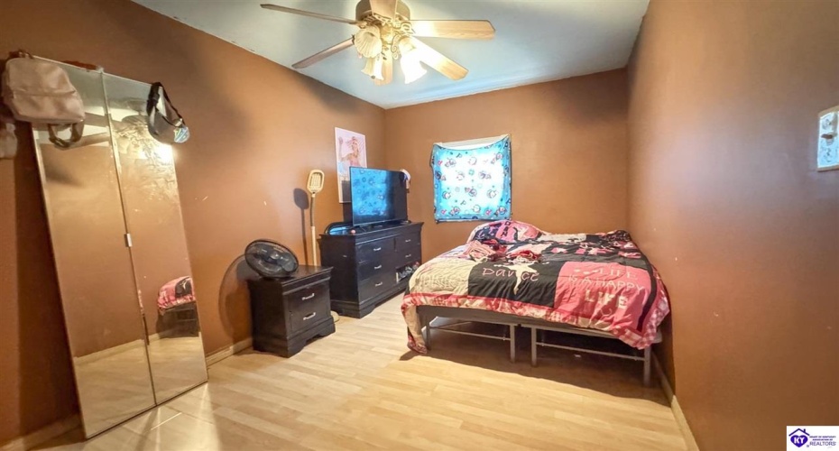 Roland Street, Campbellsville, Kentucky 42718, ,1 BathroomBathrooms,For Sale,Roland Street,HK24003622