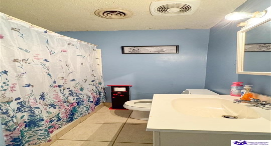 Roland Street, Campbellsville, Kentucky 42718, ,1 BathroomBathrooms,For Sale,Roland Street,HK24003622