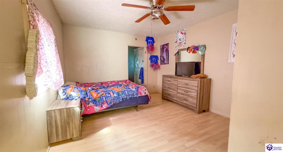 Roland Street, Campbellsville, Kentucky 42718, ,1 BathroomBathrooms,For Sale,Roland Street,HK24003622