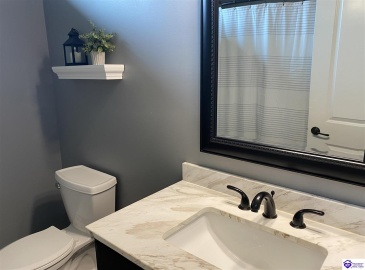 Rhudes Creek Road, Glendale, Kentucky 42740, ,3 BathroomsBathrooms,For Sale,Rhudes Creek Road,HK24003642 Rhudes Creek Road, Glendale, Kentucky 42740, ,3 BathroomsBathrooms,For Sale,Rhudes Creek Road,HK24003642