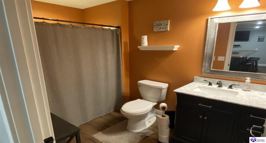 Rhudes Creek Road, Glendale, Kentucky 42740, ,3 BathroomsBathrooms,For Sale,Rhudes Creek Road,HK24003642