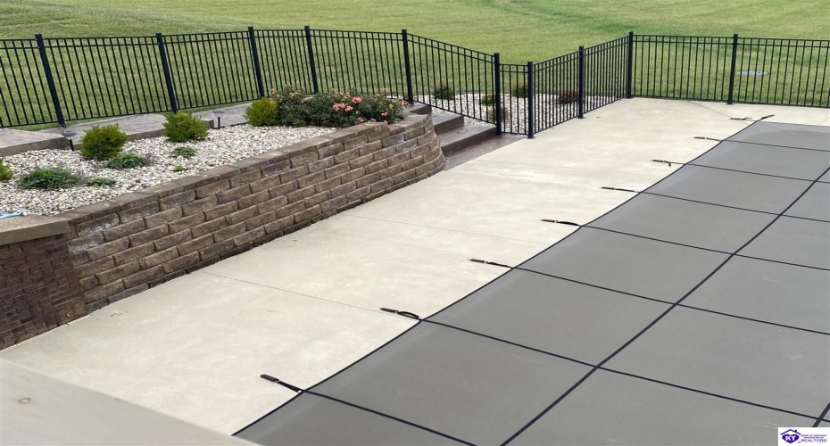 Rhudes Creek Road, Glendale, Kentucky 42740, ,3 BathroomsBathrooms,For Sale,Rhudes Creek Road,HK24003642