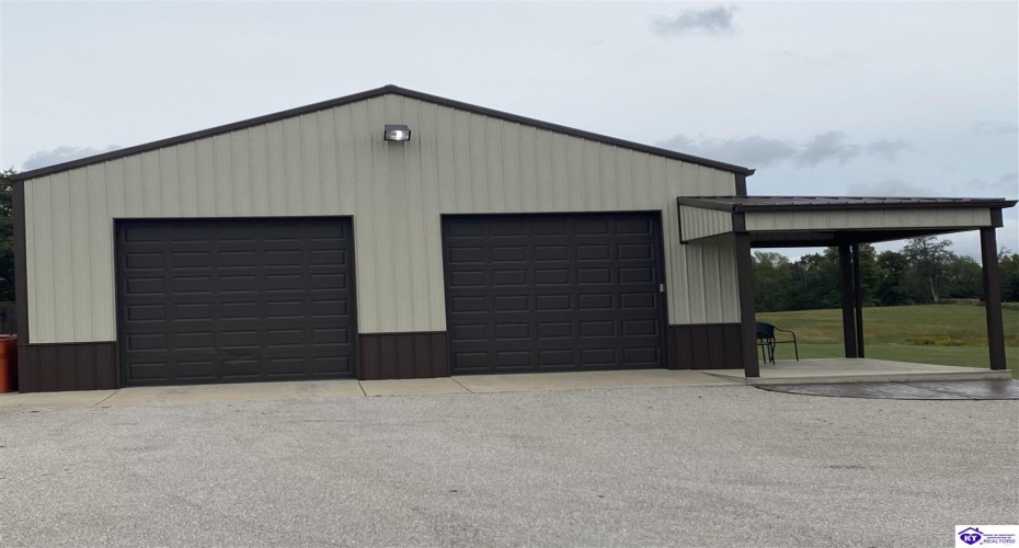 Rhudes Creek Road, Glendale, Kentucky 42740, ,3 BathroomsBathrooms,For Sale,Rhudes Creek Road,HK24003642