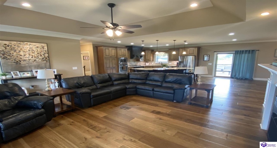 Rhudes Creek Road, Glendale, Kentucky 42740, ,3 BathroomsBathrooms,For Sale,Rhudes Creek Road,HK24003642