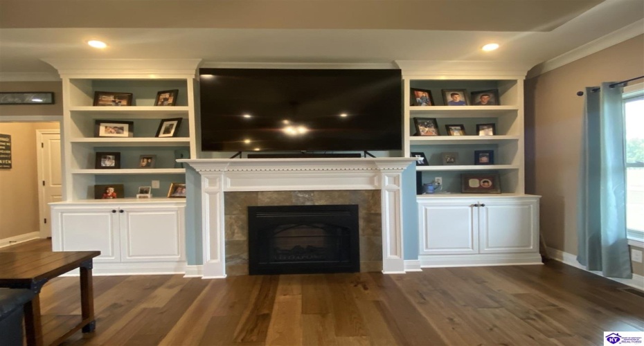 Rhudes Creek Road, Glendale, Kentucky 42740, ,3 BathroomsBathrooms,For Sale,Rhudes Creek Road,HK24003642