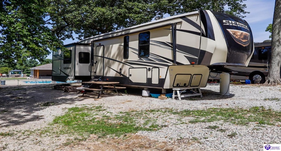 Sportsman Lake Road, Elizabethtown, Kentucky 42701, ,For Sale,Sportsman Lake Road,HK24000676