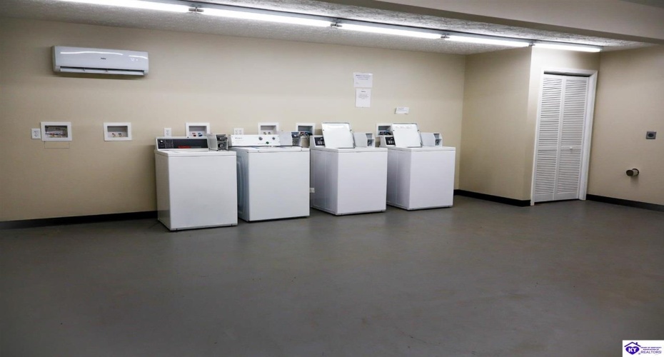 Sportsman Lake Road, Elizabethtown, Kentucky 42701, ,For Sale,Sportsman Lake Road,HK24000676