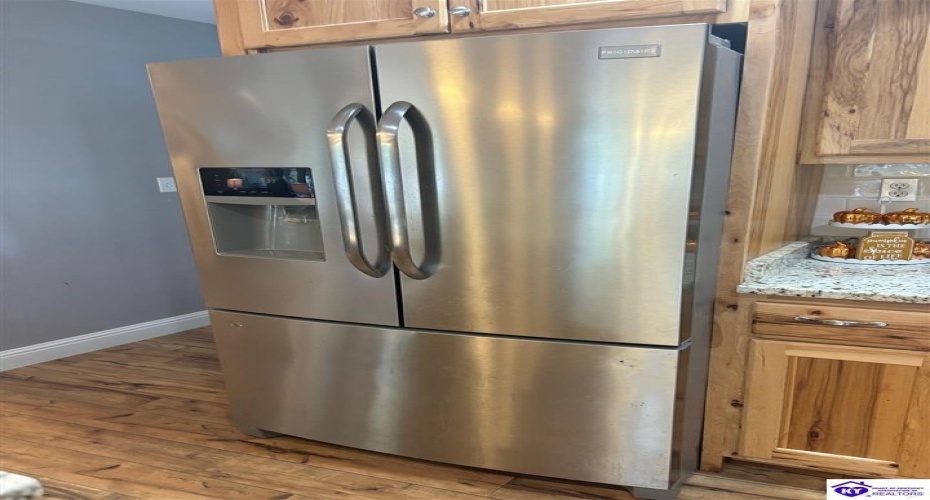 Feathersburg Road, Elkhorn, Kentucky 42733, ,3 BathroomsBathrooms,For Sale,Feathersburg Road,HK24003646 Feathersburg Road, Elkhorn, Kentucky 42733, ,3 BathroomsBathrooms,For Sale,Feathersburg Road,HK24003646