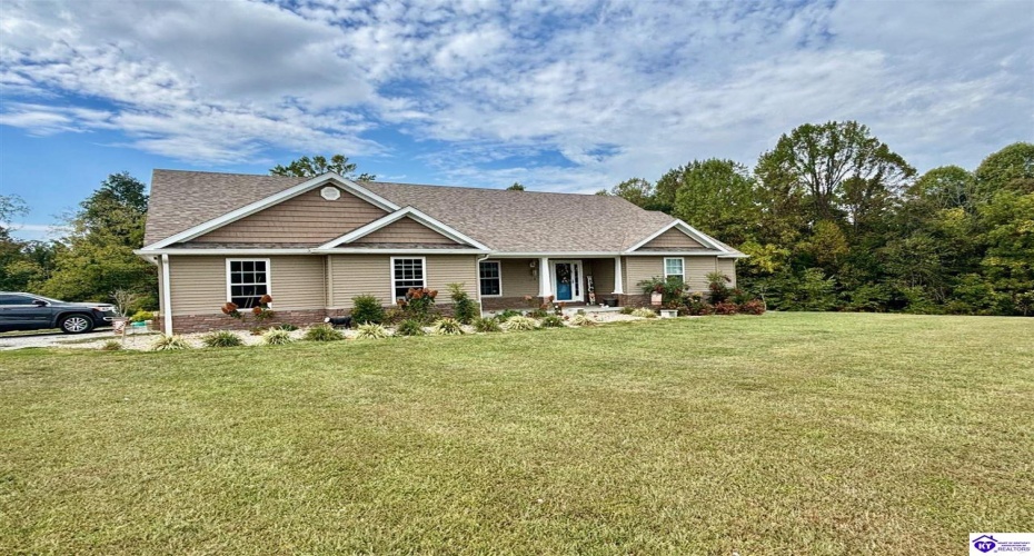 Feathersburg Road, Elkhorn, Kentucky 42733, ,3 BathroomsBathrooms,For Sale,Feathersburg Road,HK24003646 Feathersburg Road, Elkhorn, Kentucky 42733, ,3 BathroomsBathrooms,For Sale,Feathersburg Road,HK24003646