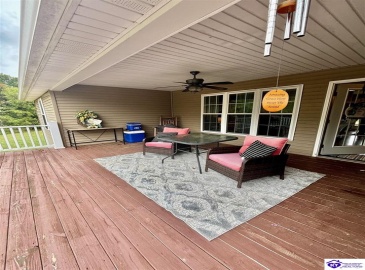 Feathersburg Road, Elkhorn, Kentucky 42733, ,3 BathroomsBathrooms,For Sale,Feathersburg Road,HK24003646 Feathersburg Road, Elkhorn, Kentucky 42733, ,3 BathroomsBathrooms,For Sale,Feathersburg Road,HK24003646