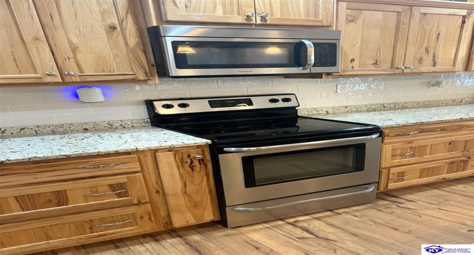 Feathersburg Road, Elkhorn, Kentucky 42733, ,3 BathroomsBathrooms,For Sale,Feathersburg Road,HK24003646 Feathersburg Road, Elkhorn, Kentucky 42733, ,3 BathroomsBathrooms,For Sale,Feathersburg Road,HK24003646