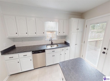 Rainbow Way, Elizabethtown, Kentucky 42701, ,2 BathroomsBathrooms,For Sale,Rainbow Way,HK24003648 Rainbow Way, Elizabethtown, Kentucky 42701, ,2 BathroomsBathrooms,For Sale,Rainbow Way,HK24003648