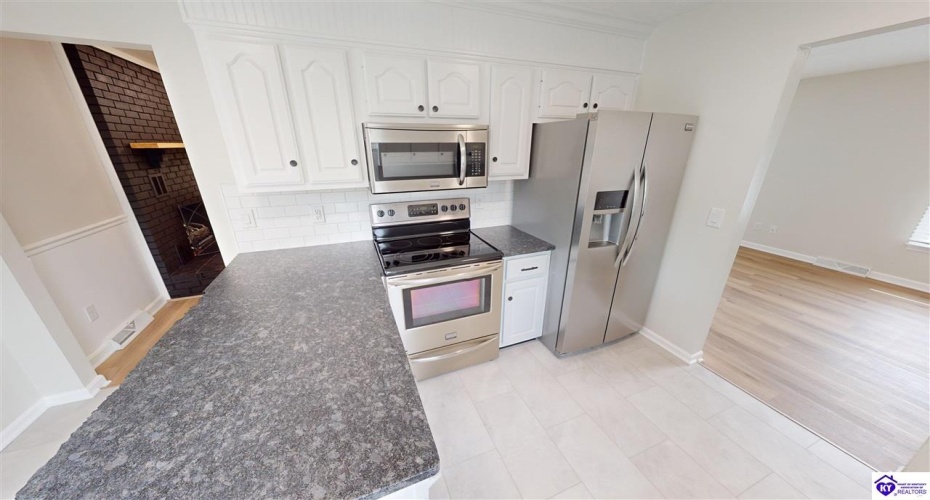 Rainbow Way, Elizabethtown, Kentucky 42701, ,2 BathroomsBathrooms,For Sale,Rainbow Way,HK24003648