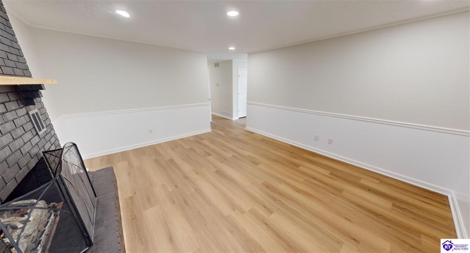 Rainbow Way, Elizabethtown, Kentucky 42701, ,2 BathroomsBathrooms,For Sale,Rainbow Way,HK24003648