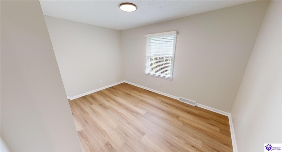 Rainbow Way, Elizabethtown, Kentucky 42701, ,2 BathroomsBathrooms,For Sale,Rainbow Way,HK24003648