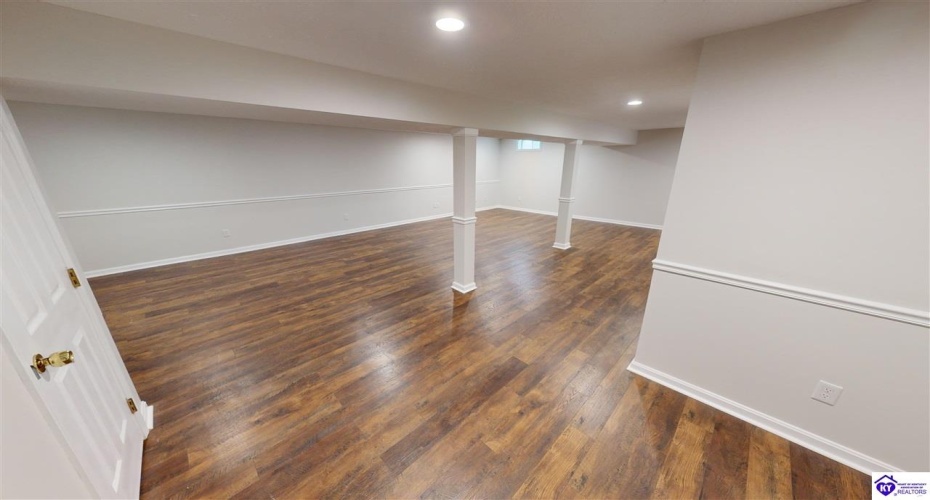 Rainbow Way, Elizabethtown, Kentucky 42701, ,2 BathroomsBathrooms,For Sale,Rainbow Way,HK24003648