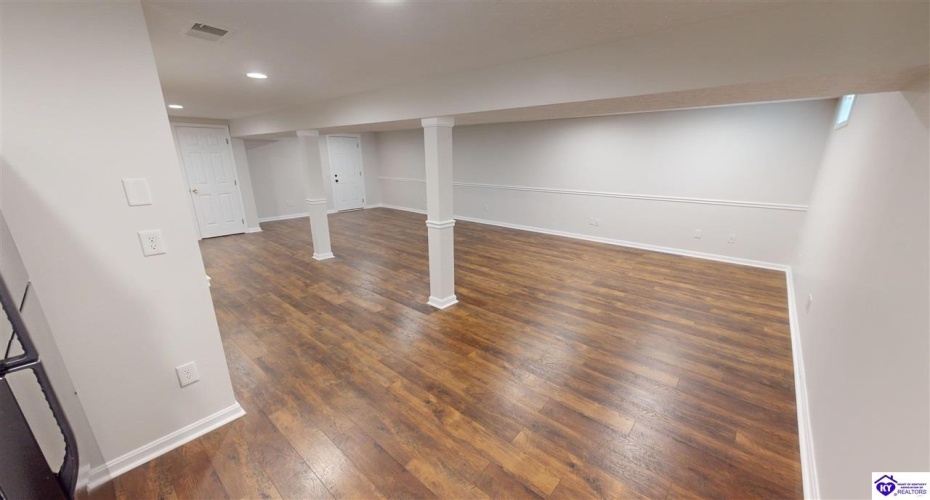 Rainbow Way, Elizabethtown, Kentucky 42701, ,2 BathroomsBathrooms,For Sale,Rainbow Way,HK24003648