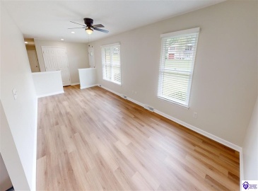 Rainbow Way, Elizabethtown, Kentucky 42701, ,2 BathroomsBathrooms,For Sale,Rainbow Way,HK24003648 Rainbow Way, Elizabethtown, Kentucky 42701, ,2 BathroomsBathrooms,For Sale,Rainbow Way,HK24003648