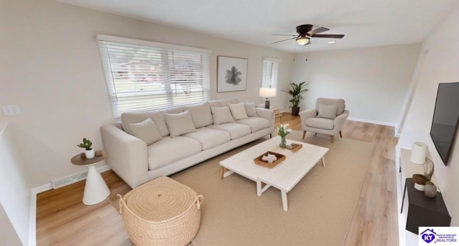 Rainbow Way, Elizabethtown, Kentucky 42701, ,2 BathroomsBathrooms,For Sale,Rainbow Way,HK24003648