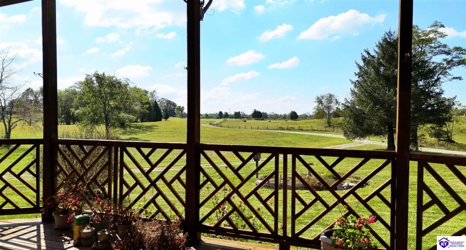 Harcourt Road, Glendale, Kentucky 42740, ,2 BathroomsBathrooms,For Sale,Harcourt Road,HK24003650