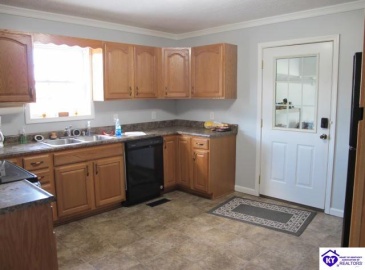 Sandstone Ridge Road, Bonnieville, Kentucky 42713, ,2 BathroomsBathrooms,For Sale,Sandstone Ridge Road,HK24003657 Sandstone Ridge Road, Bonnieville, Kentucky 42713, ,2 BathroomsBathrooms,For Sale,Sandstone Ridge Road,HK24003657