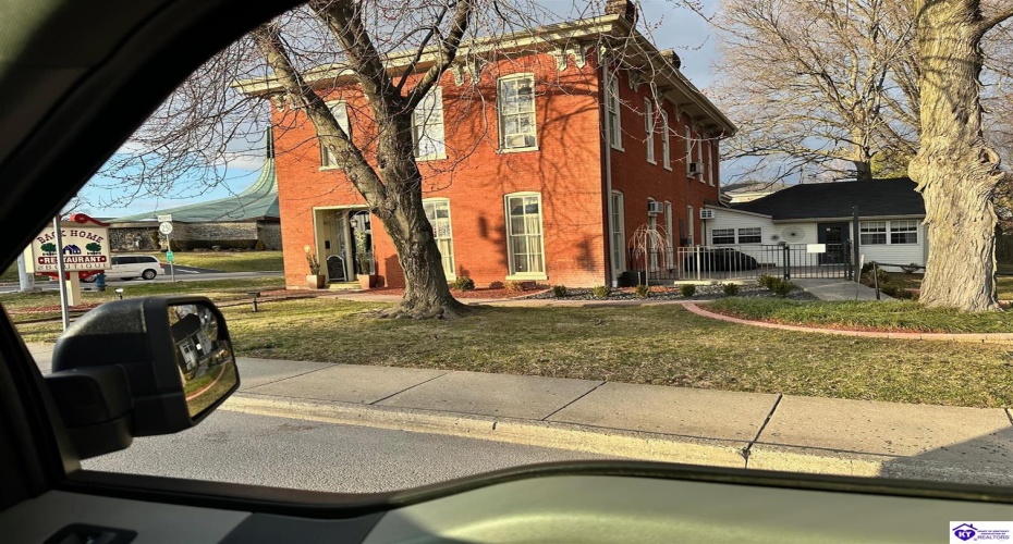 Dixie Avenue, Elizabethtown, Kentucky 42701, ,For Sale,Dixie Avenue,HK24000679