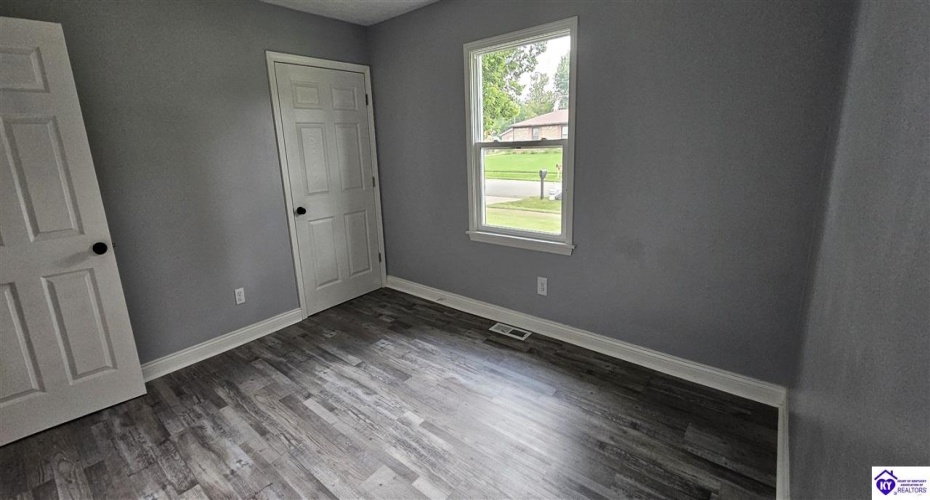 Scenic Drive, Bardstown, Kentucky 40004, ,2 BathroomsBathrooms,For Sale,Scenic Drive,HK24002902 Scenic Drive, Bardstown, Kentucky 40004, ,2 BathroomsBathrooms,For Sale,Scenic Drive,HK24002902