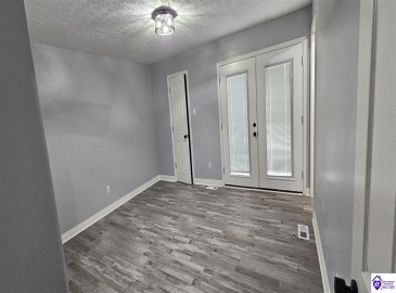 Scenic Drive, Bardstown, Kentucky 40004, ,2 BathroomsBathrooms,For Sale,Scenic Drive,HK24002902