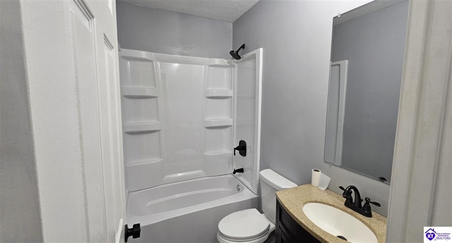 Scenic Drive, Bardstown, Kentucky 40004, ,2 BathroomsBathrooms,For Sale,Scenic Drive,HK24002902 Scenic Drive, Bardstown, Kentucky 40004, ,2 BathroomsBathrooms,For Sale,Scenic Drive,HK24002902