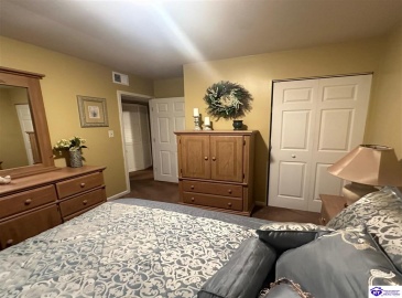 Mac Brae Rd, Louisville, Kentucky 40214, ,2 BathroomsBathrooms,For Sale,Mac Brae Rd,HK24003399 Mac Brae Rd, Louisville, Kentucky 40214, ,2 BathroomsBathrooms,For Sale,Mac Brae Rd,HK24003399