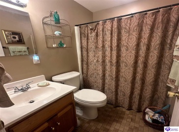 Mac Brae Rd, Louisville, Kentucky 40214, ,2 BathroomsBathrooms,For Sale,Mac Brae Rd,HK24003399 Mac Brae Rd, Louisville, Kentucky 40214, ,2 BathroomsBathrooms,For Sale,Mac Brae Rd,HK24003399