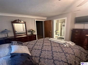 Mac Brae Rd, Louisville, Kentucky 40214, ,2 BathroomsBathrooms,For Sale,Mac Brae Rd,HK24003399 Mac Brae Rd, Louisville, Kentucky 40214, ,2 BathroomsBathrooms,For Sale,Mac Brae Rd,HK24003399