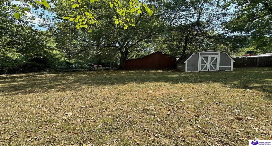 Mac Brae Rd, Louisville, Kentucky 40214, ,2 BathroomsBathrooms,For Sale,Mac Brae Rd,HK24003399