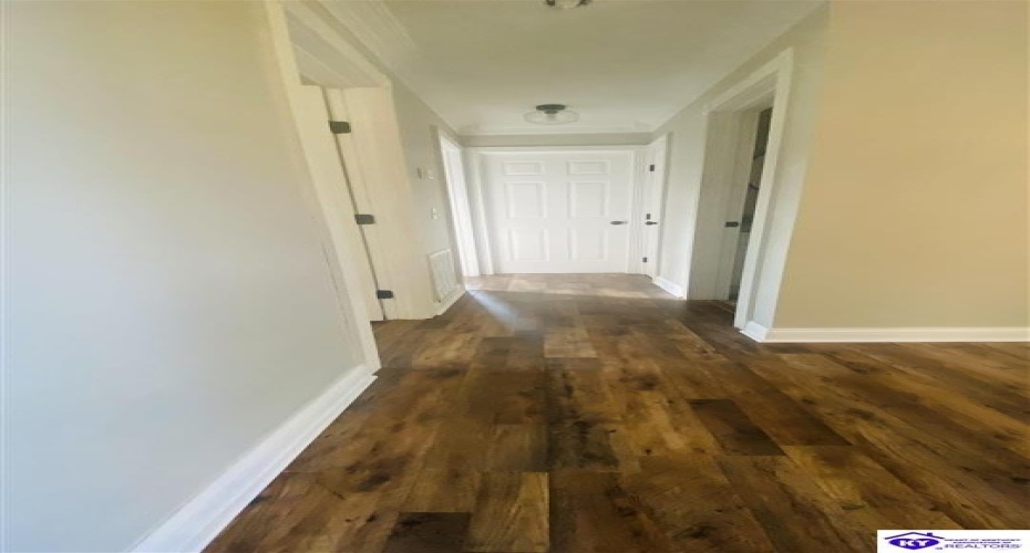 Rockford Avenue, Campbellsville, Kentucky 42718, ,1 BathroomBathrooms,For Sale,Rockford Avenue,HK24003444