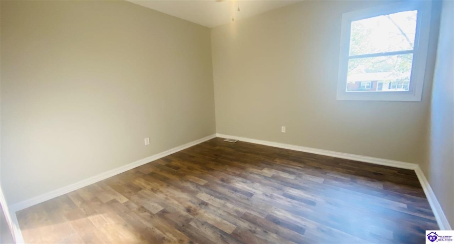 Rockford Avenue, Campbellsville, Kentucky 42718, ,1 BathroomBathrooms,For Sale,Rockford Avenue,HK24003444