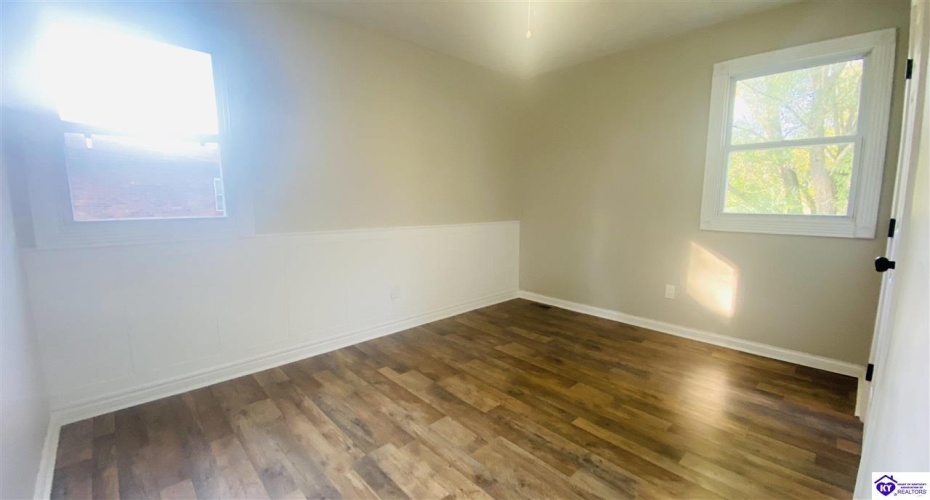 Rockford Avenue, Campbellsville, Kentucky 42718, ,1 BathroomBathrooms,For Sale,Rockford Avenue,HK24003444