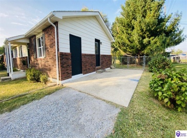 Rockford Avenue, Campbellsville, Kentucky 42718, ,1 BathroomBathrooms,For Sale,Rockford Avenue,HK24003444 Rockford Avenue, Campbellsville, Kentucky 42718, ,1 BathroomBathrooms,For Sale,Rockford Avenue,HK24003444