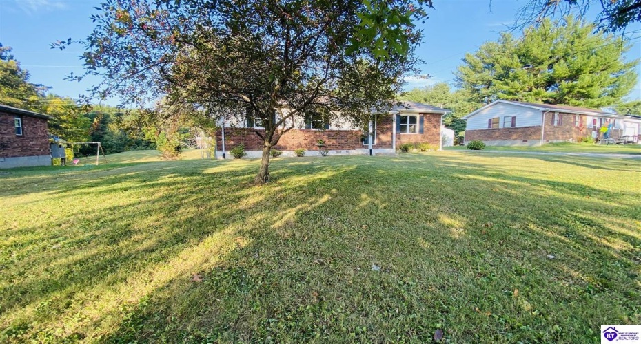 Rockford Avenue, Campbellsville, Kentucky 42718, ,1 BathroomBathrooms,For Sale,Rockford Avenue,HK24003444